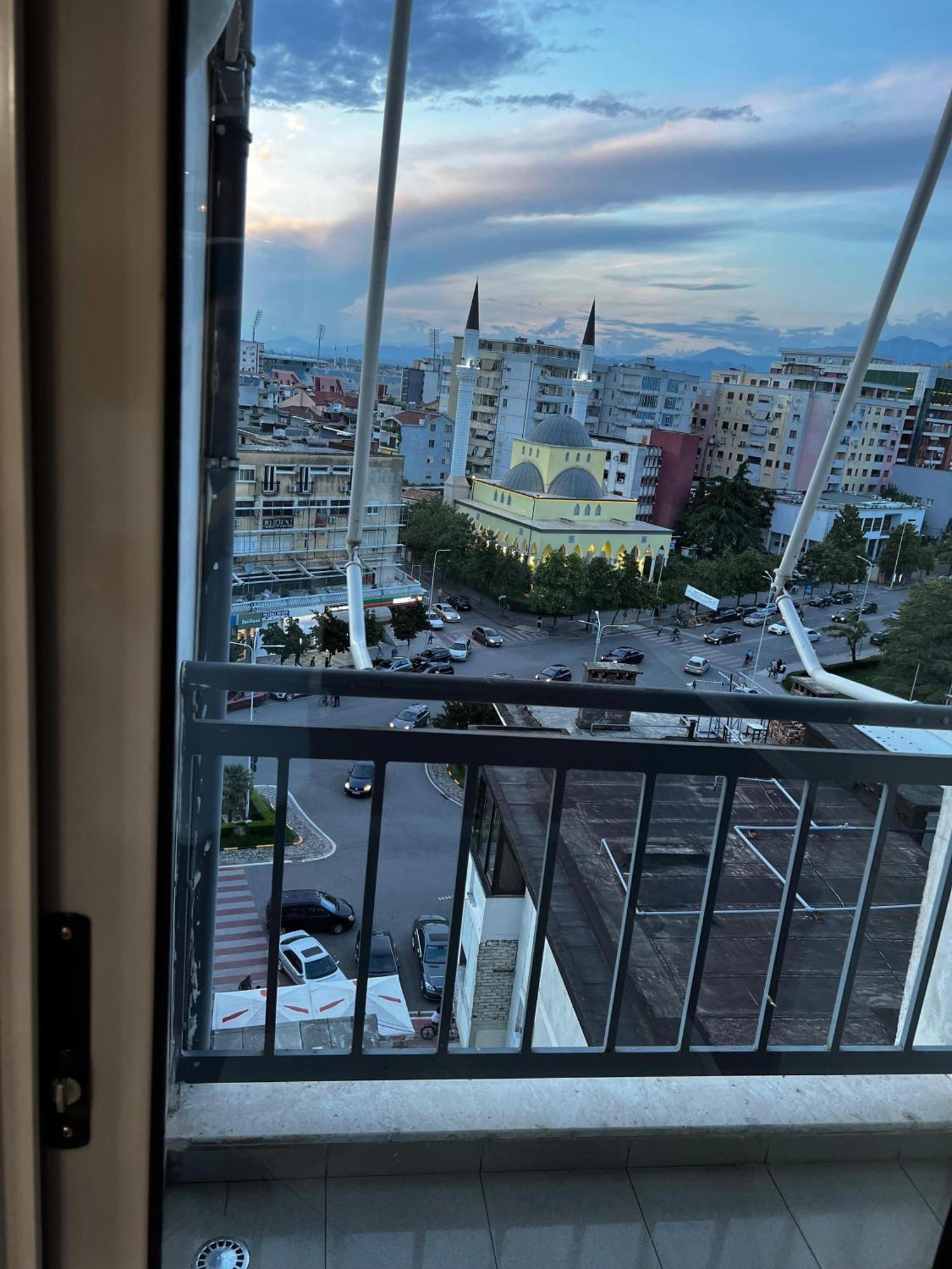 Amy'S Luxury Appartment Shkodër エクステリア 写真