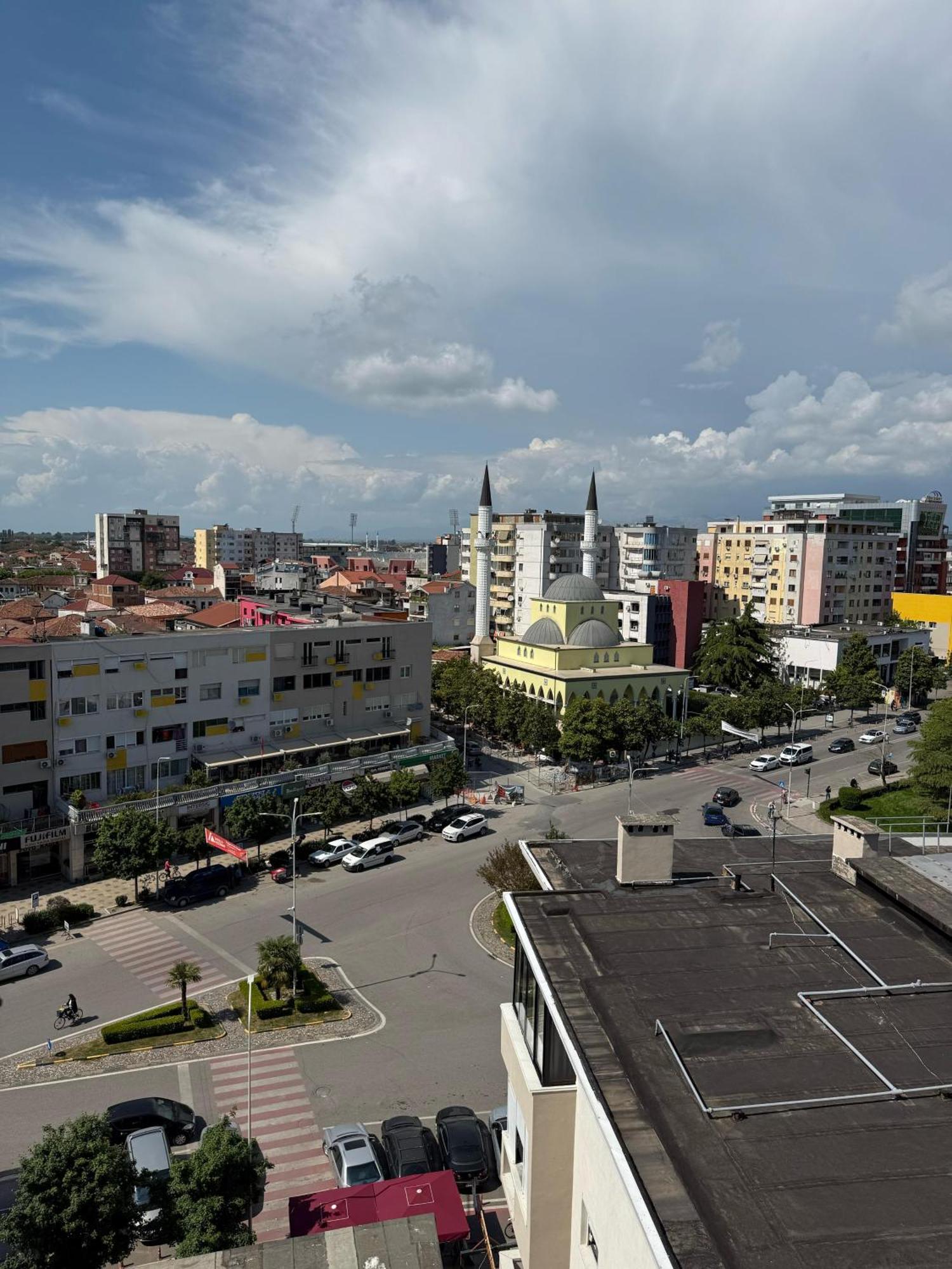 Amy'S Luxury Appartment Shkodër エクステリア 写真